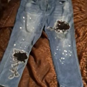 Applique jeans